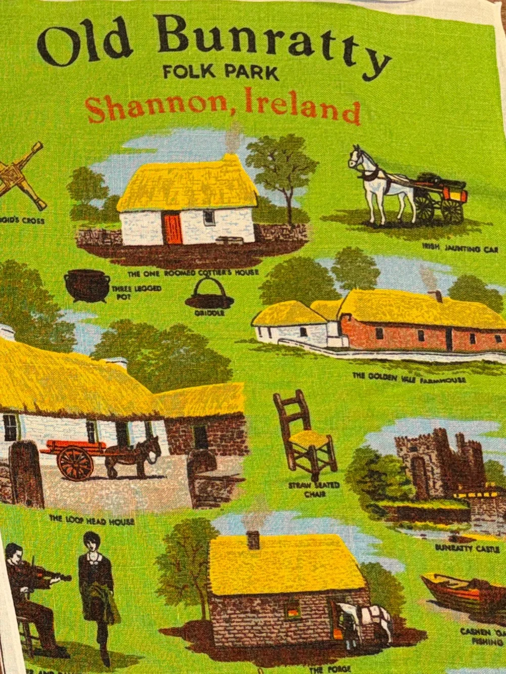 Vintage old Bunratty Folk Park Shannon Ireland Irish Linen souvenir tea towel